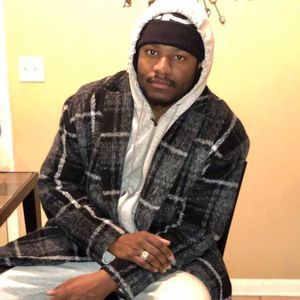 Meet your Posher, Bee